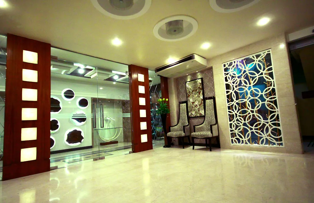 Hotel Holiday Resort-1